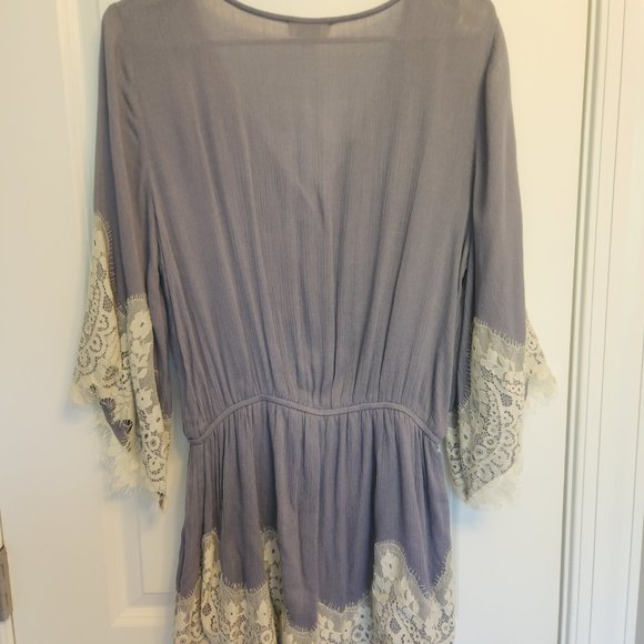 Umgee Romper - size Medium - Picture 2 of 4